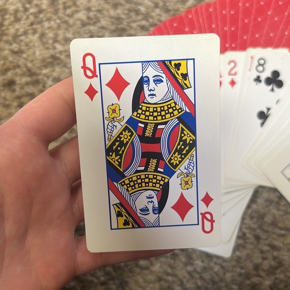 Playing cards red pattern - Picture 3 of 4